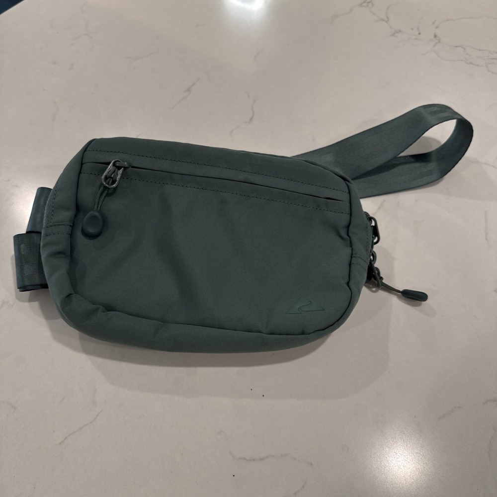 Ozark Trail Denver Waist Pack Adult Fanny Pack Zipper Pockets Adjustable Sage